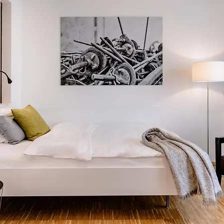 Aparthotel The Flag M. 3*