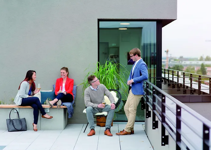 The Flag M. Aparthotel